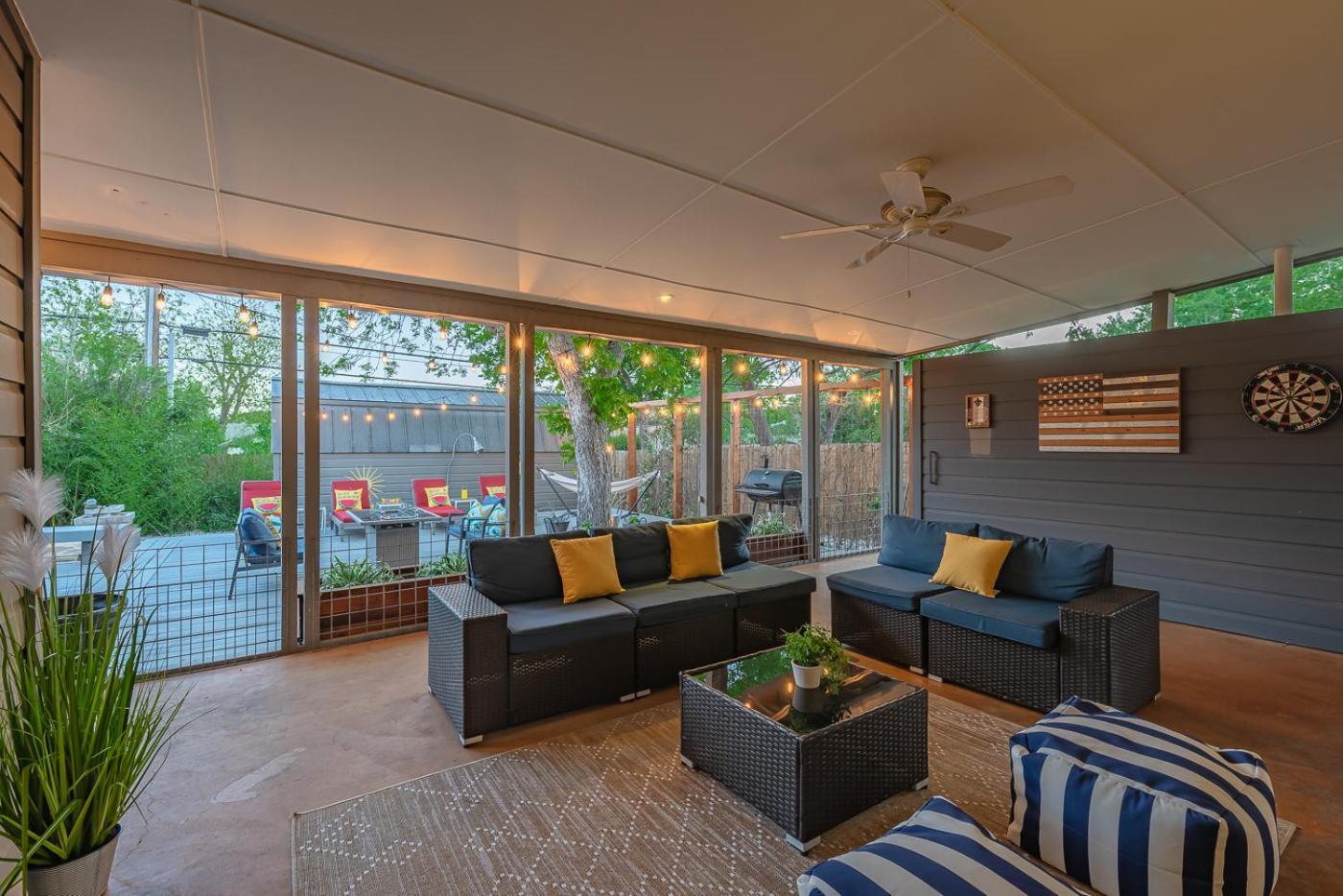 Serene Pool & Firepit In Stunning Home By Airport San Antonio Luaran gambar