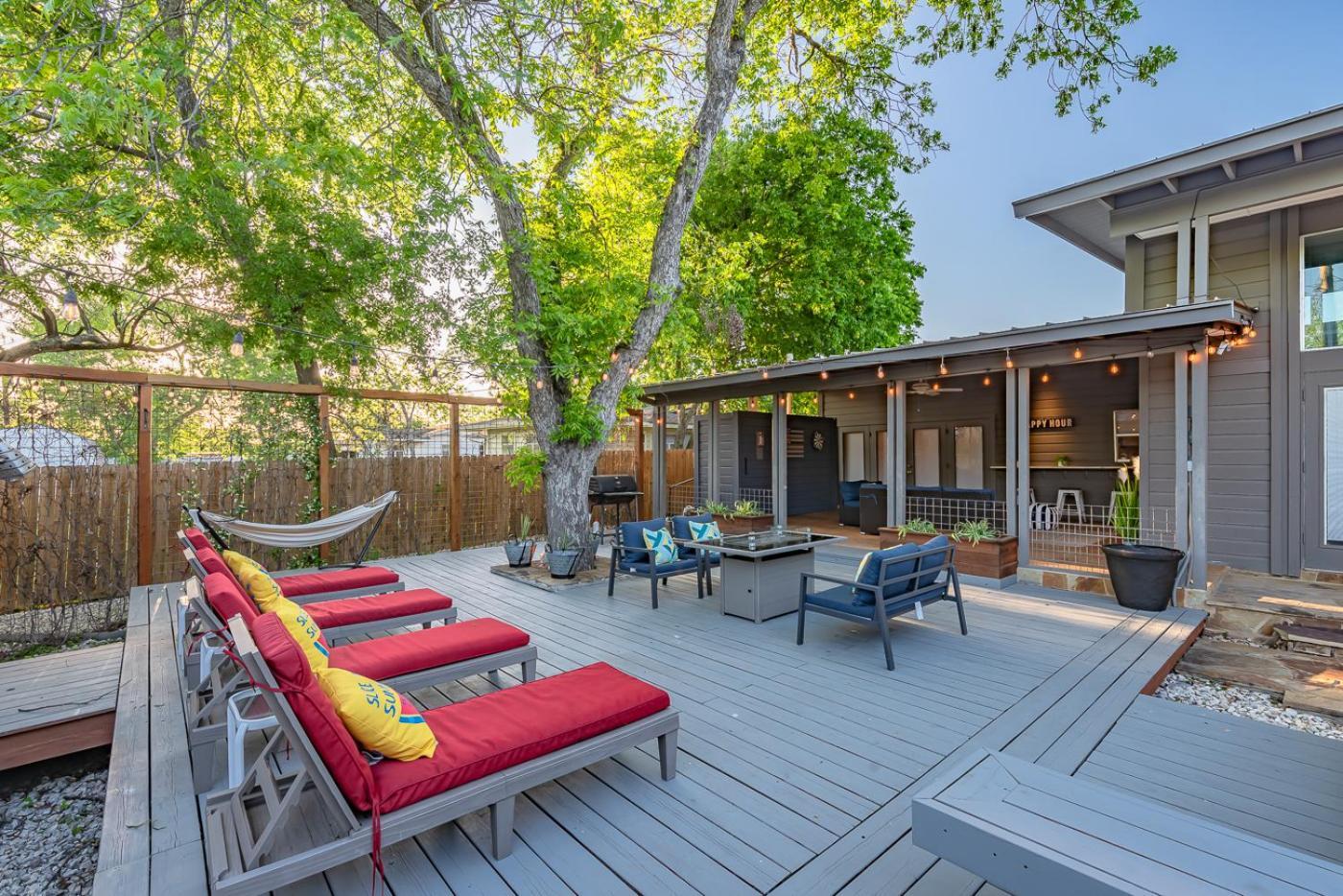 Serene Pool & Firepit In Stunning Home By Airport San Antonio Luaran gambar