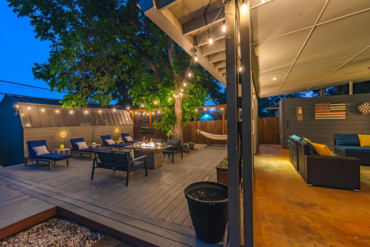 Serene Pool & Firepit In Stunning Home By Airport San Antonio Luaran gambar