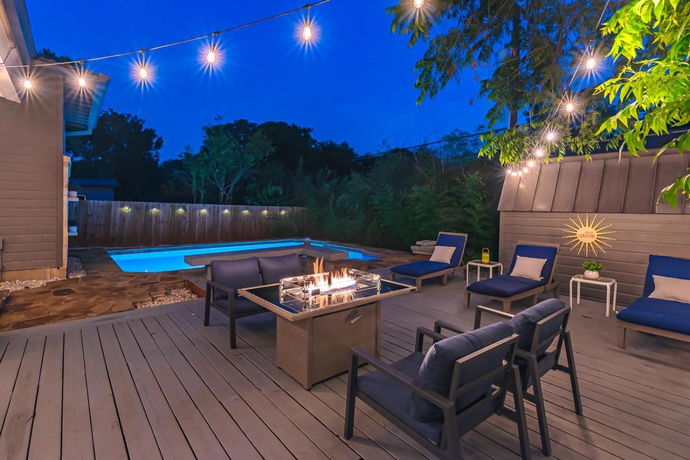 Serene Pool & Firepit In Stunning Home By Airport San Antonio Luaran gambar