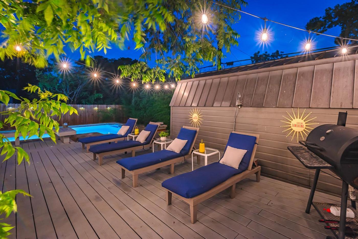Serene Pool & Firepit In Stunning Home By Airport San Antonio Luaran gambar