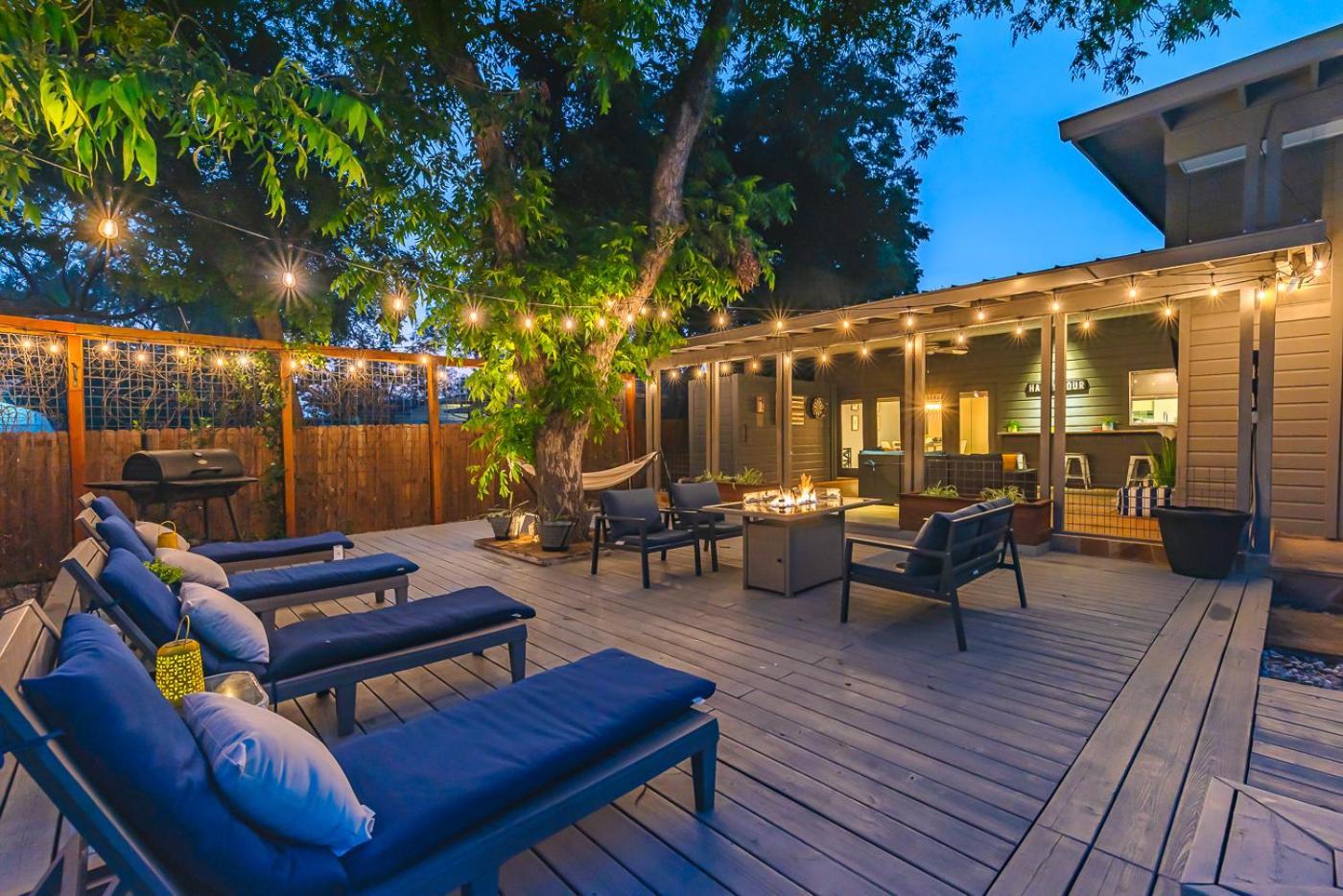 Serene Pool & Firepit In Stunning Home By Airport San Antonio Luaran gambar